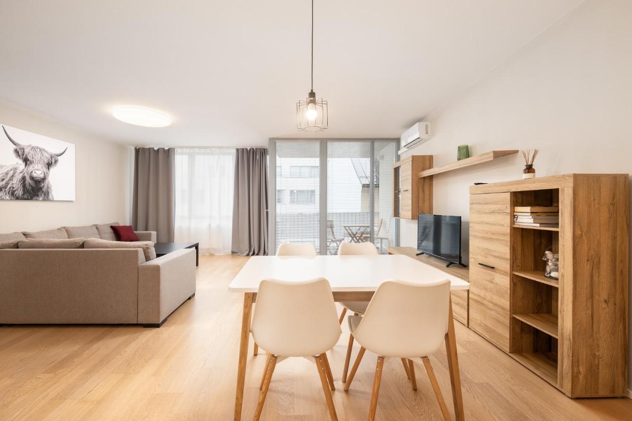 Mill Apartment *