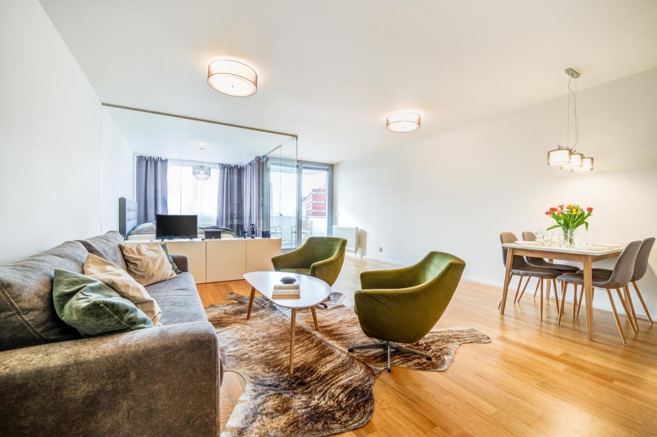 Mill Apartment *